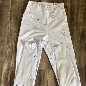 Buffbunny Marble Leggings